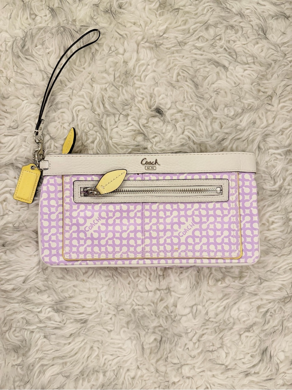 Coach ‘Penelope’ Op Art Wristlet - Lavender / Off white